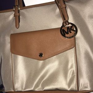 Authentic NWOT Michael Kors handbag